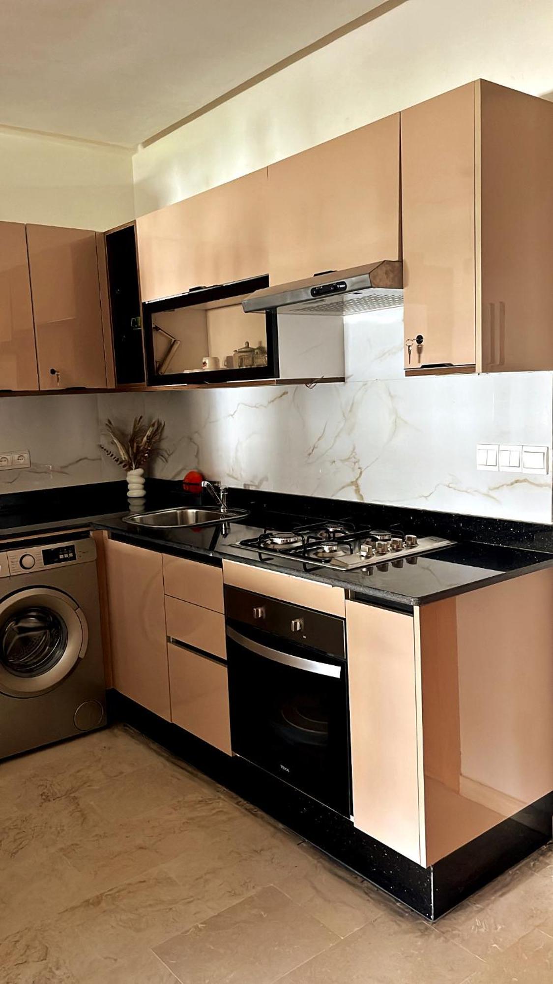 Elegant Appartement Avec Un Acces Piscine Jardin Parking Sous-Sol Et Wifi Haut Debit Fibre Optique Танжер Экстерьер фото